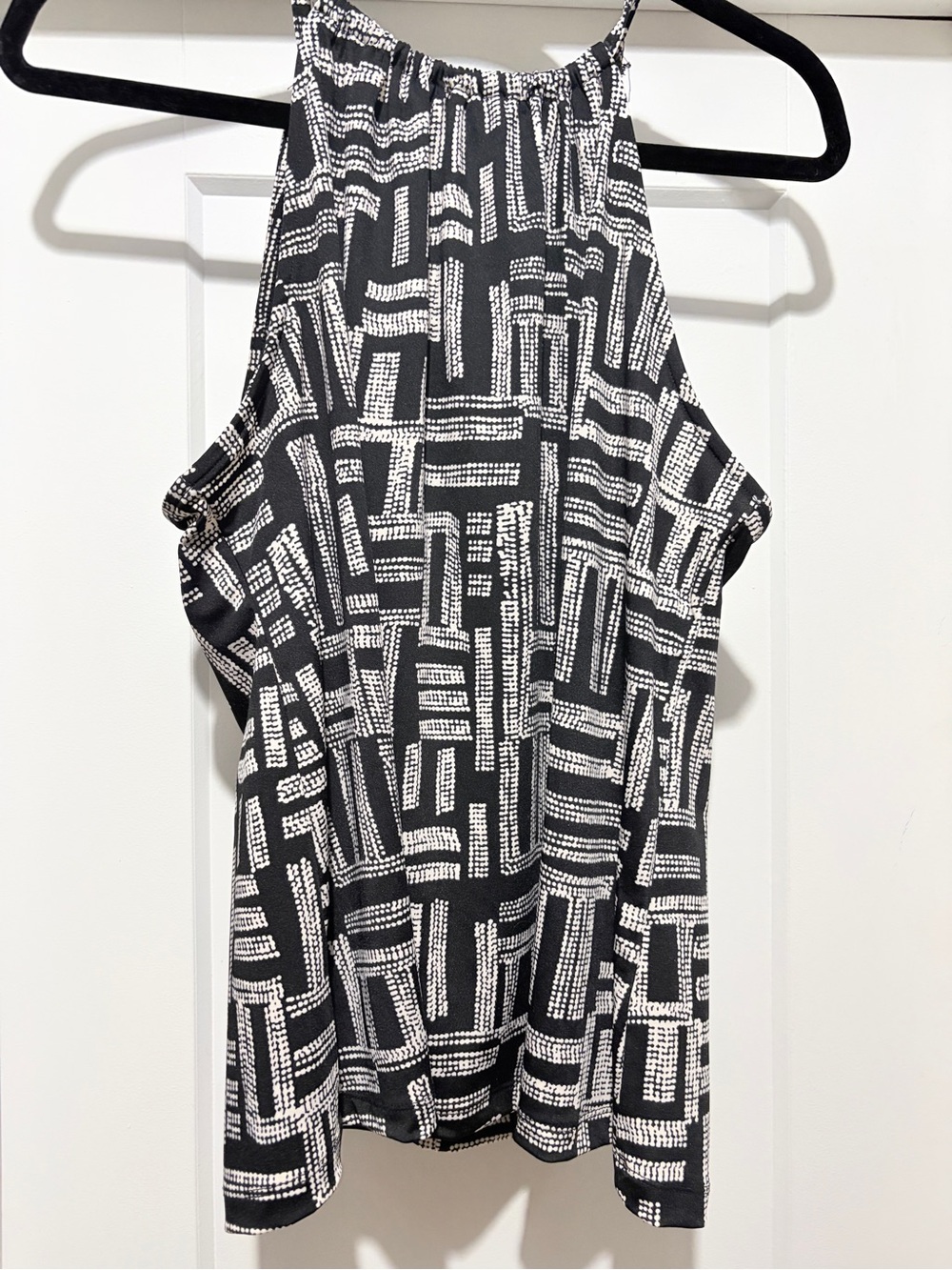 Melanie Lyne Black & White Geometric Halter Tank Top